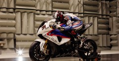 BMW S1000RR w tunelu aerodynamicznym