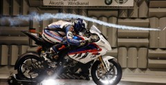 BMW S1000RR w tunelu aerodynamicznym