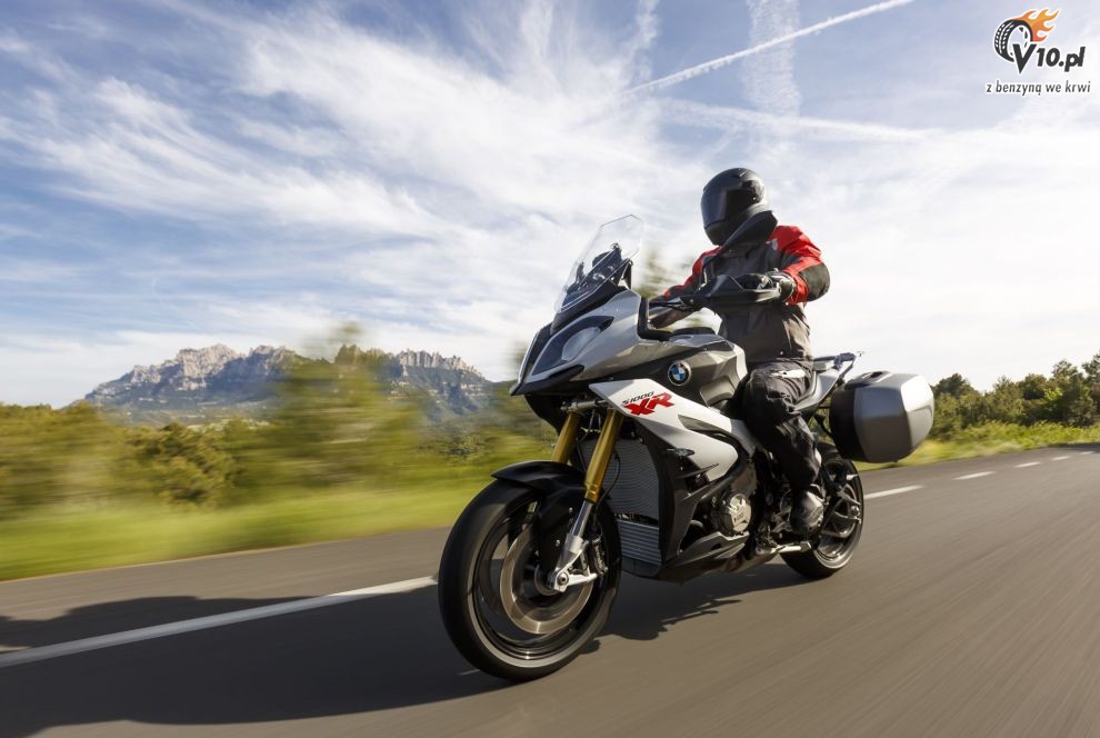 BMW S1000XR na 2015 rok - akcja