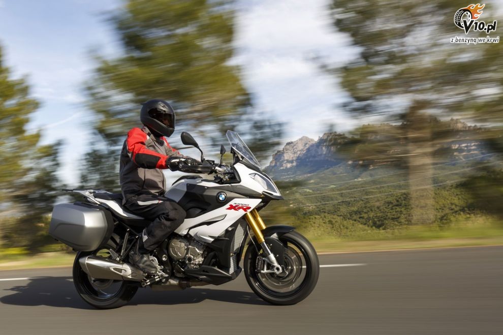 BMW S1000XR na 2015 rok - akcja