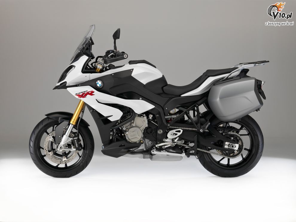 BMW S1000XR na 2015 rok - studio