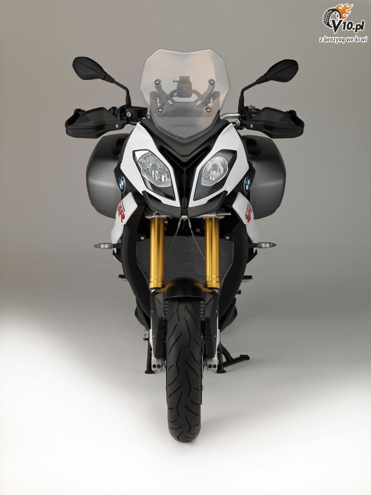BMW S1000XR na 2015 rok - studio