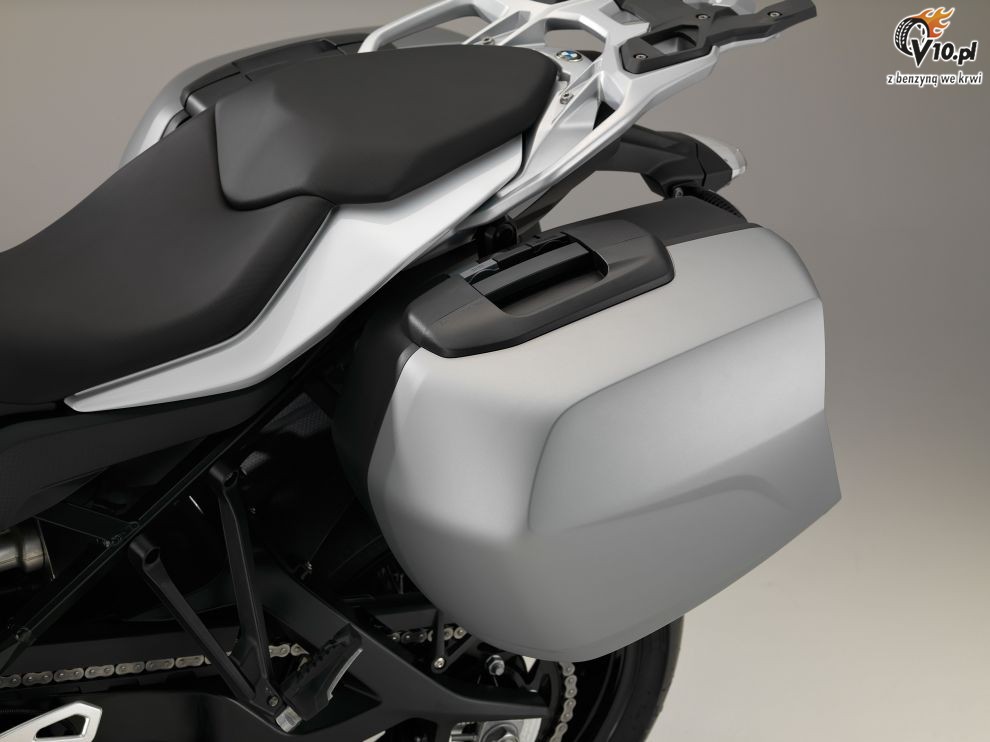 BMW S1000XR na 2015 rok - studio