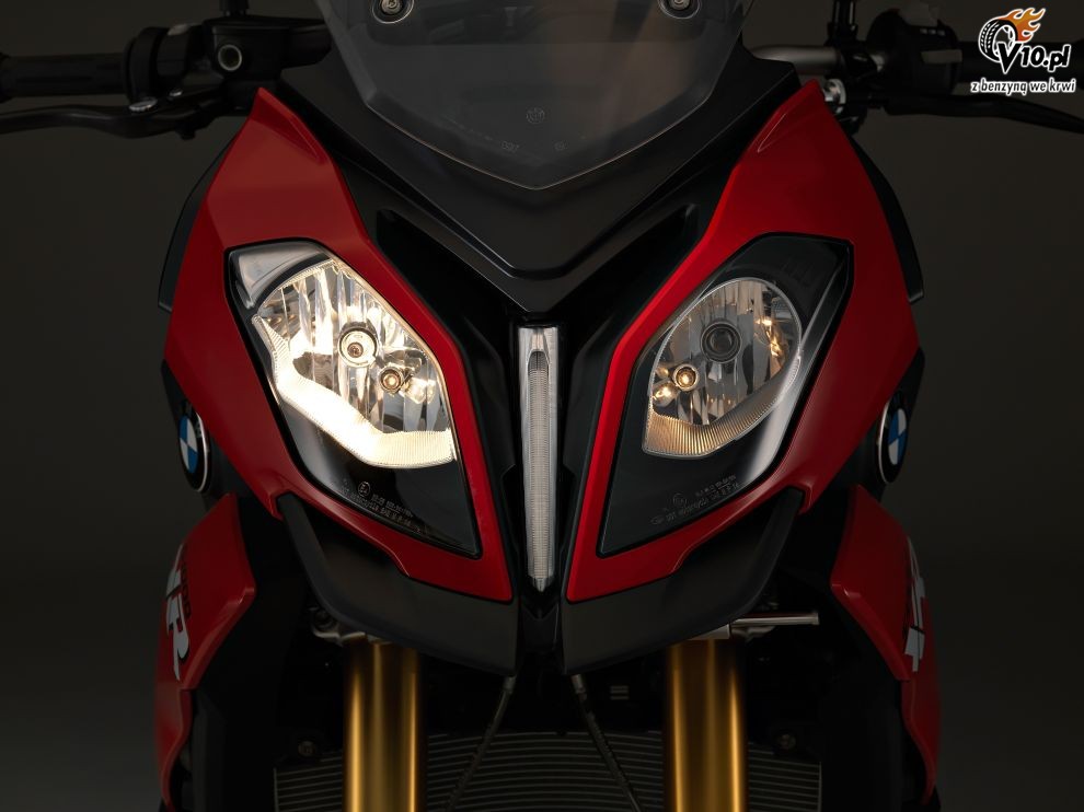 BMW S1000XR na 2015 rok - studio