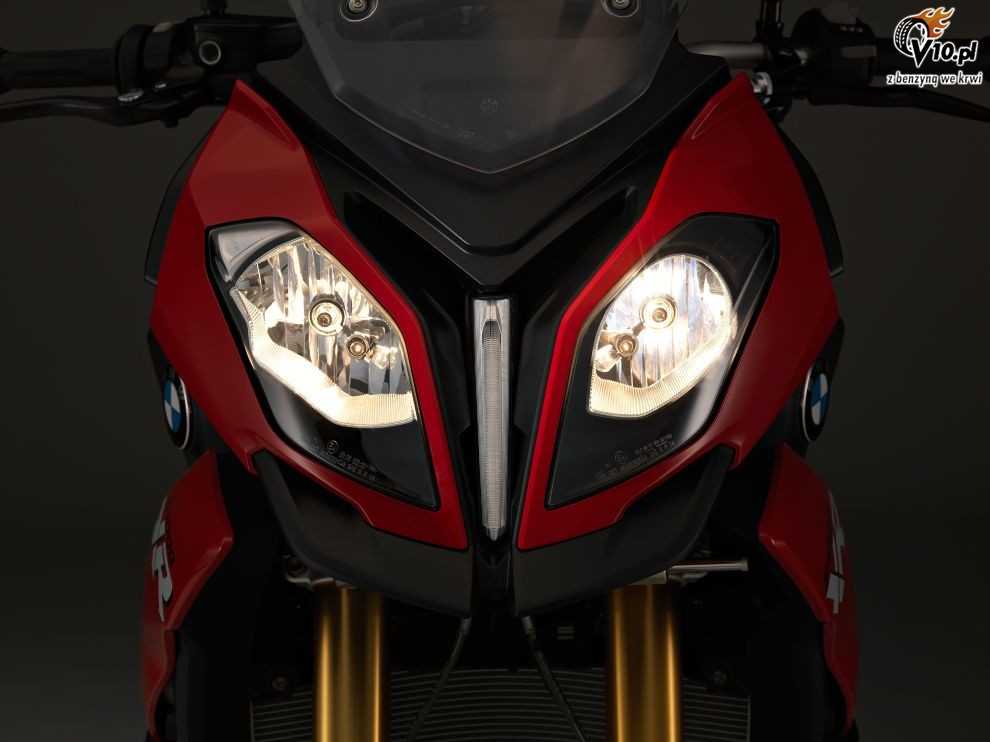 BMW S1000XR na 2015 rok - studio