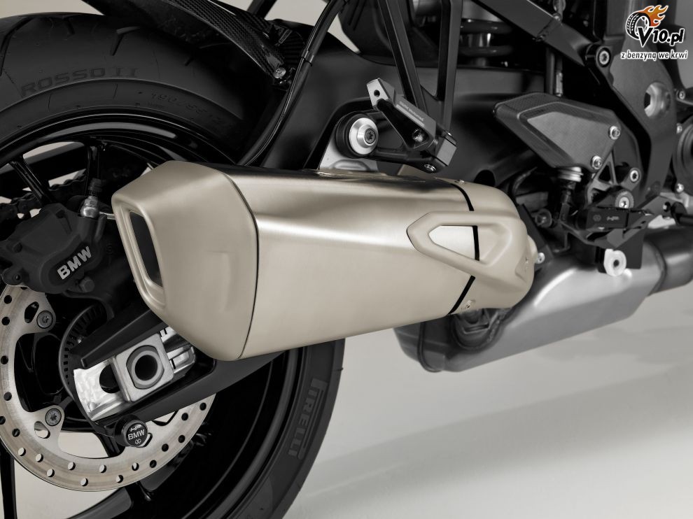 BMW S1000XR na 2015 rok - studio