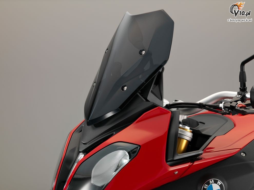 BMW S1000XR na 2015 rok - studio