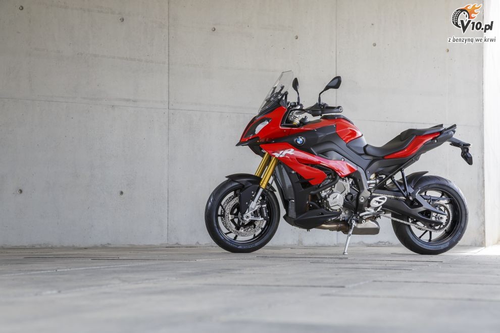BMW S1000XR na 2015 rok - studio