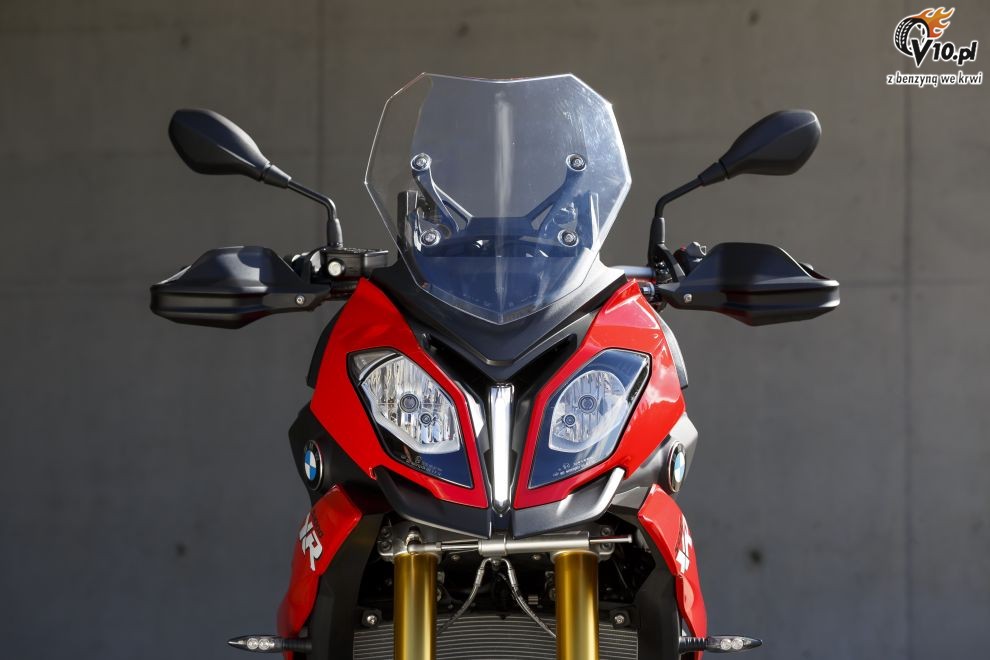 BMW S1000XR na 2015 rok - studio