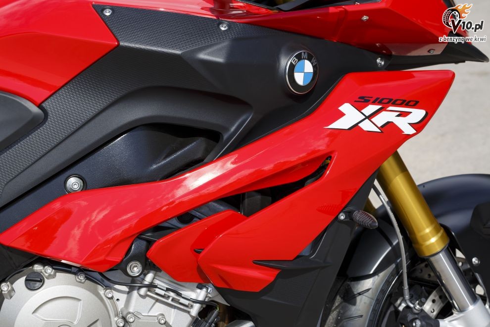 BMW S1000XR na 2015 rok - studio