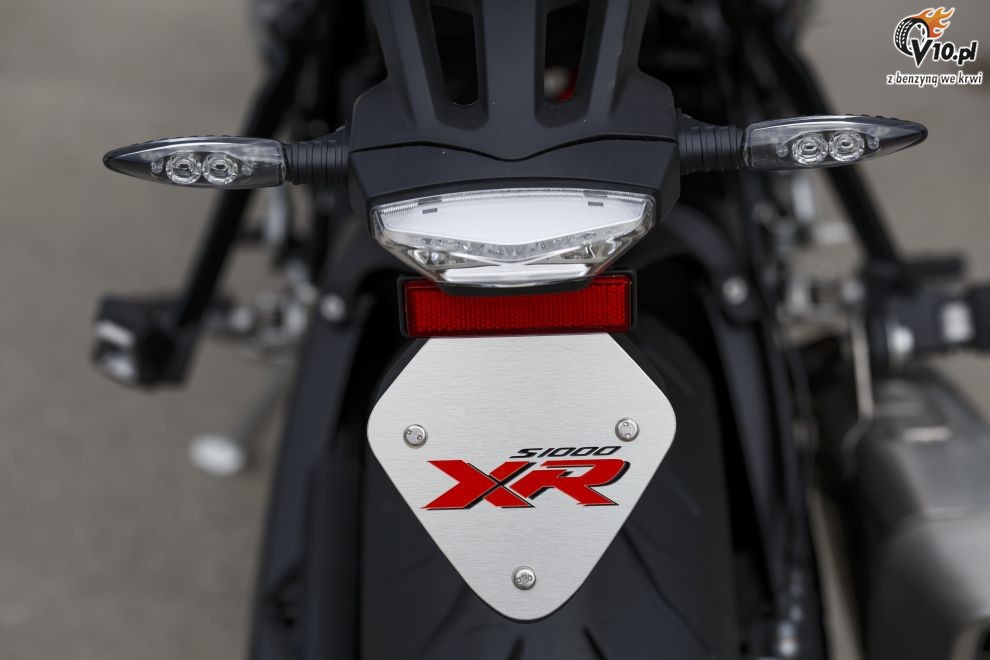 BMW S1000XR na 2015 rok - studio