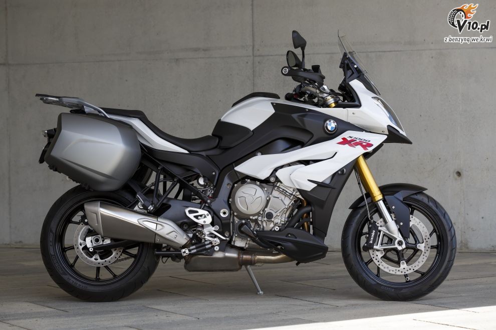 BMW S1000XR na 2015 rok - studio