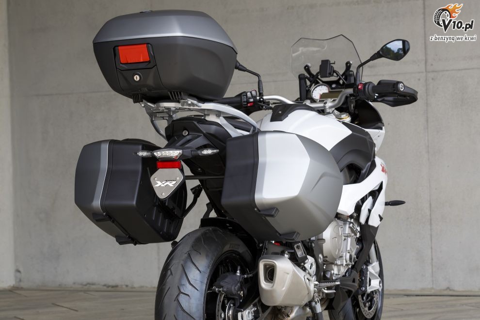 BMW S1000XR na 2015 rok - studio