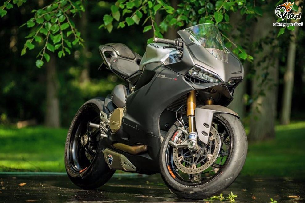 Ducati 1199 Panigale S by Areta Americana