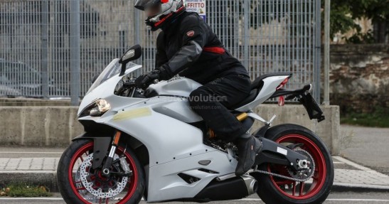 Ducati 959 Panigale - zdjęcia szpiegowskie
