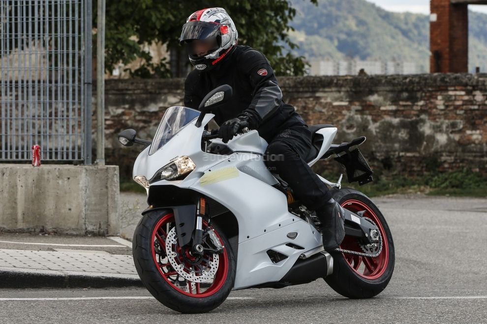 Ducati 959 Panigale - zdjęcia szpiegowskie