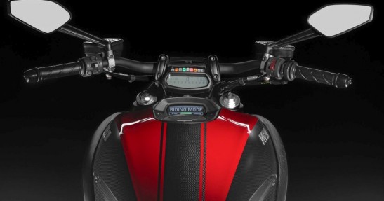 Ducati Diavel na 2015 rok