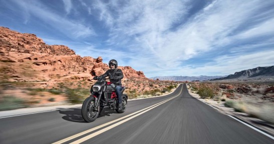 Ducati Diavel na 2015 rok