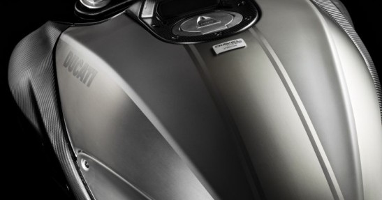 Ducati Diavel Titanium