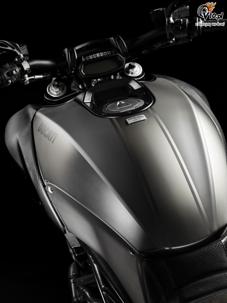 Ducati Diavel Titanium