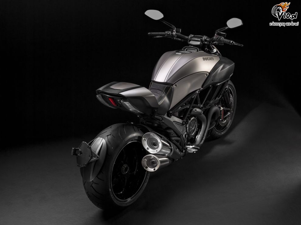 Ducati Diavel Titanium