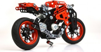 Ducati Meccano - prawdopodobnie najlepsza zabawka na świecie