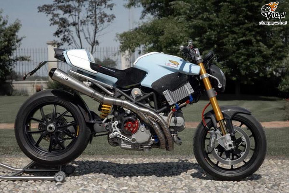 Ducati Multistrada Biuta by Carlo Roscio