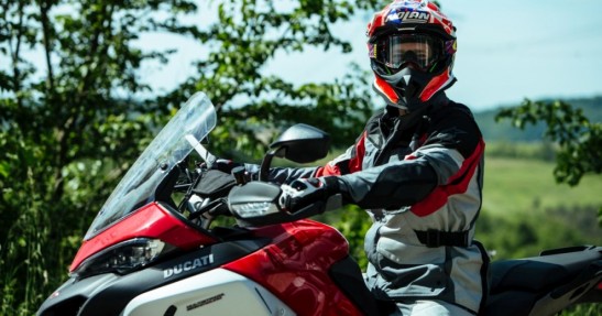 Casey Stoner i Ducati Multistrada 1200 Enduro