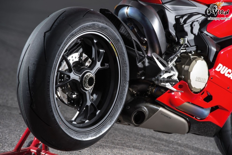 Ducati Panigale R na 2015 rok