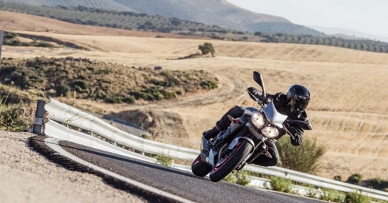 Triumph Street Triple RX na 2015 rok