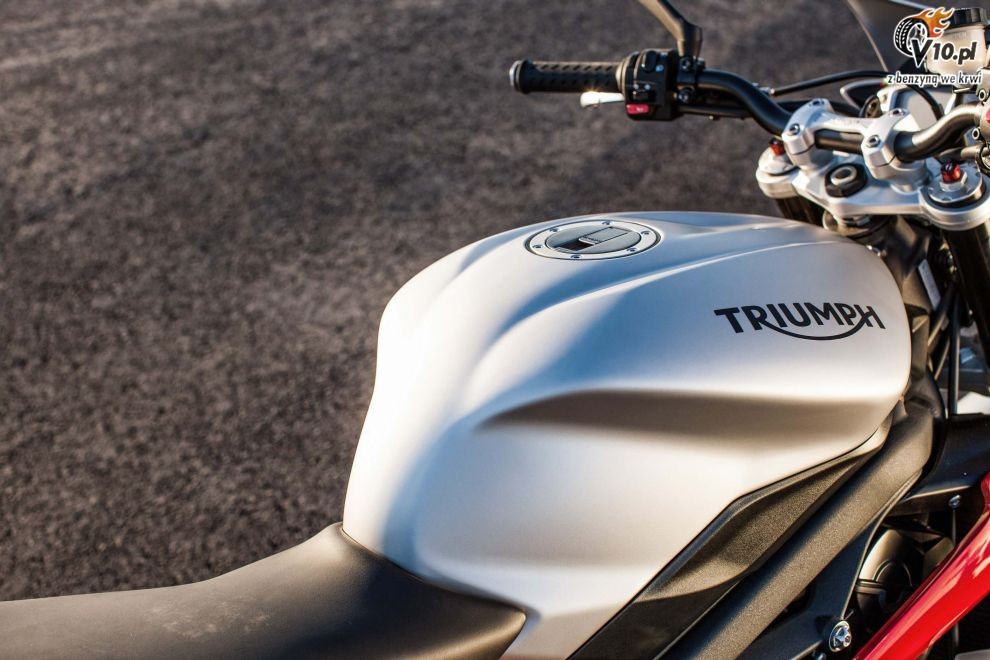 Triumph Street Triple RX na 2015 rok
