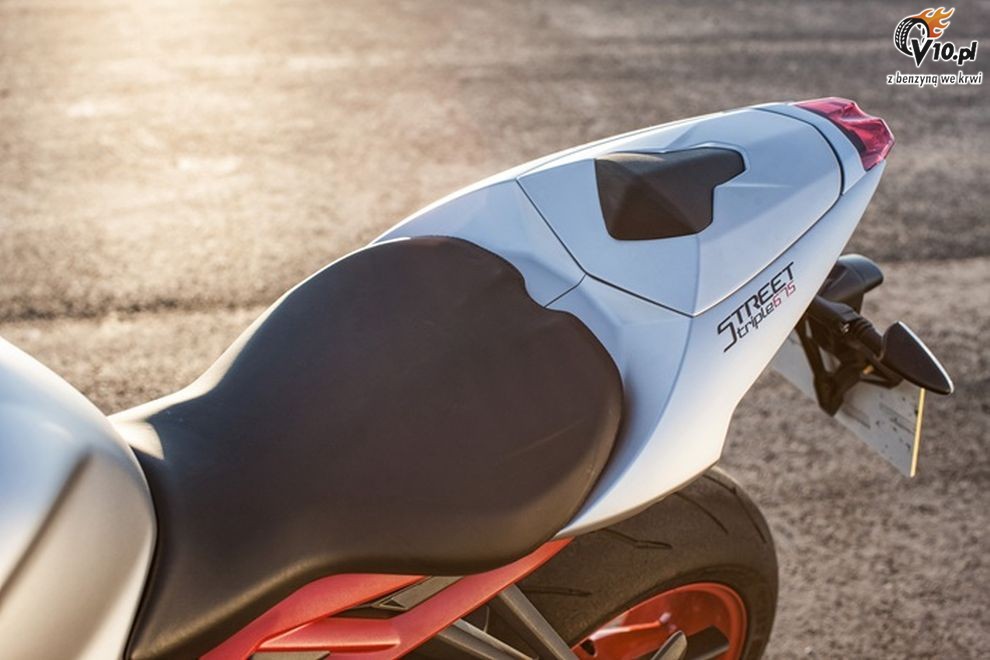Triumph Street Triple RX na 2015 rok
