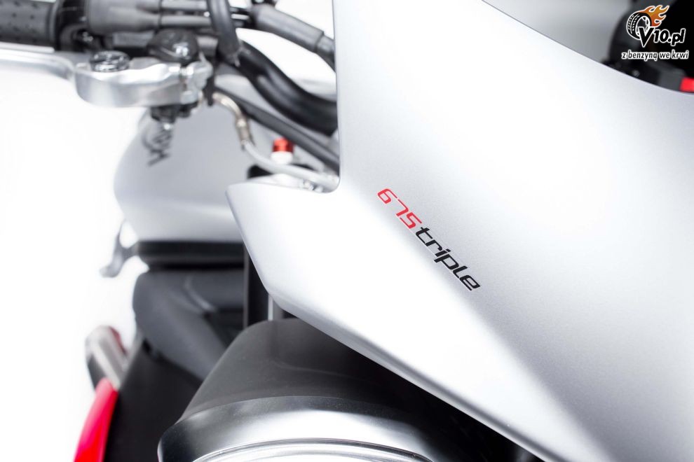 Triumph Street Triple RX na 2015 rok