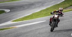 Nicky Hayden na nowym Ducati Hypermotard