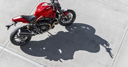 Rozpoczęcia sezonu z motocyklami Ducati 2016