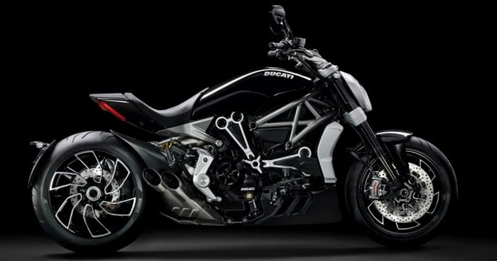 Rozpoczęcia sezonu z motocyklami Ducati 2016