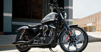Harley-Davidson 883 Iron na 2015 rok - dla lubiących minimalizm