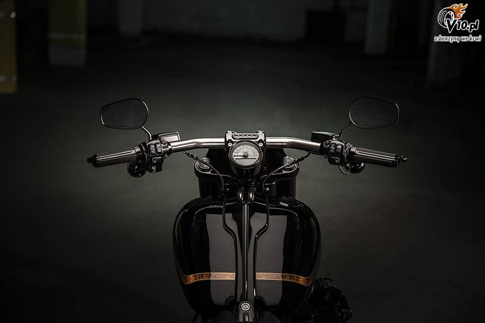 Harley-Davidson CVO Pro Street Breakout