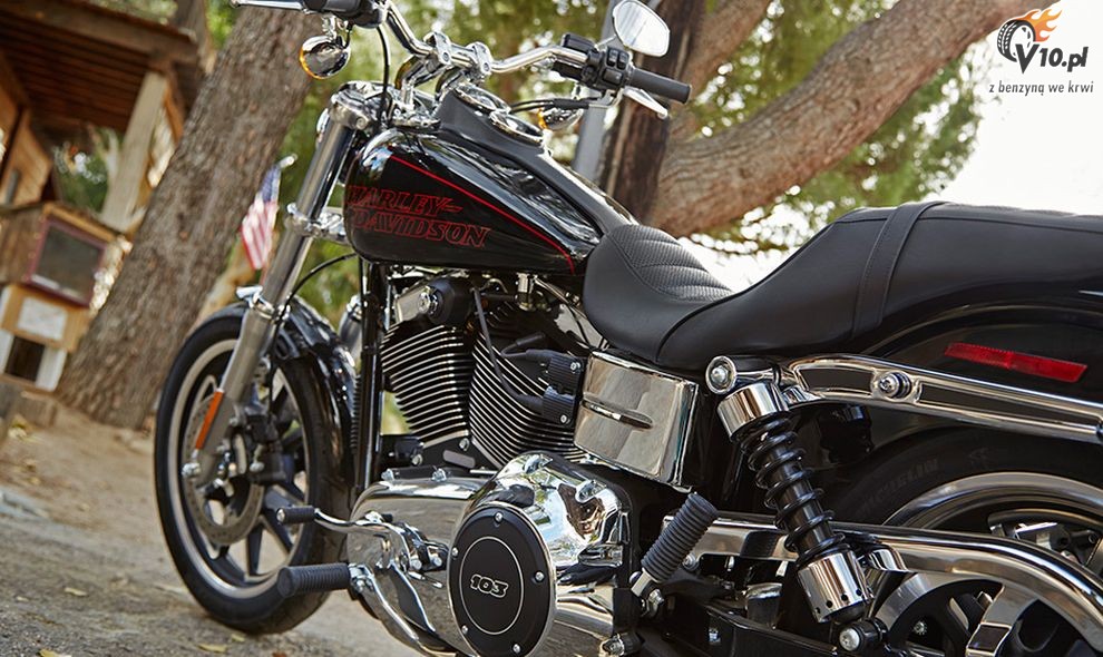 Harley-Davidson Dyna Low Rider na 2015 rok
