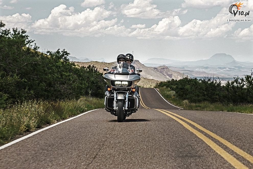 Harley-Davidson Road Glide Ultra na 2016 rok