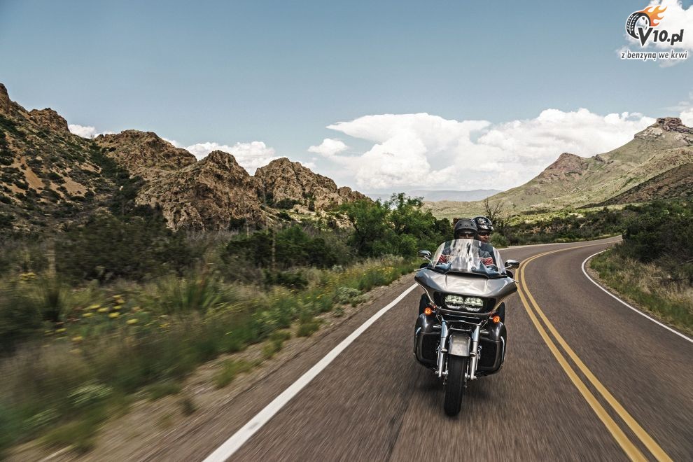 Harley-Davidson Road Glide Ultra na 2016 rok