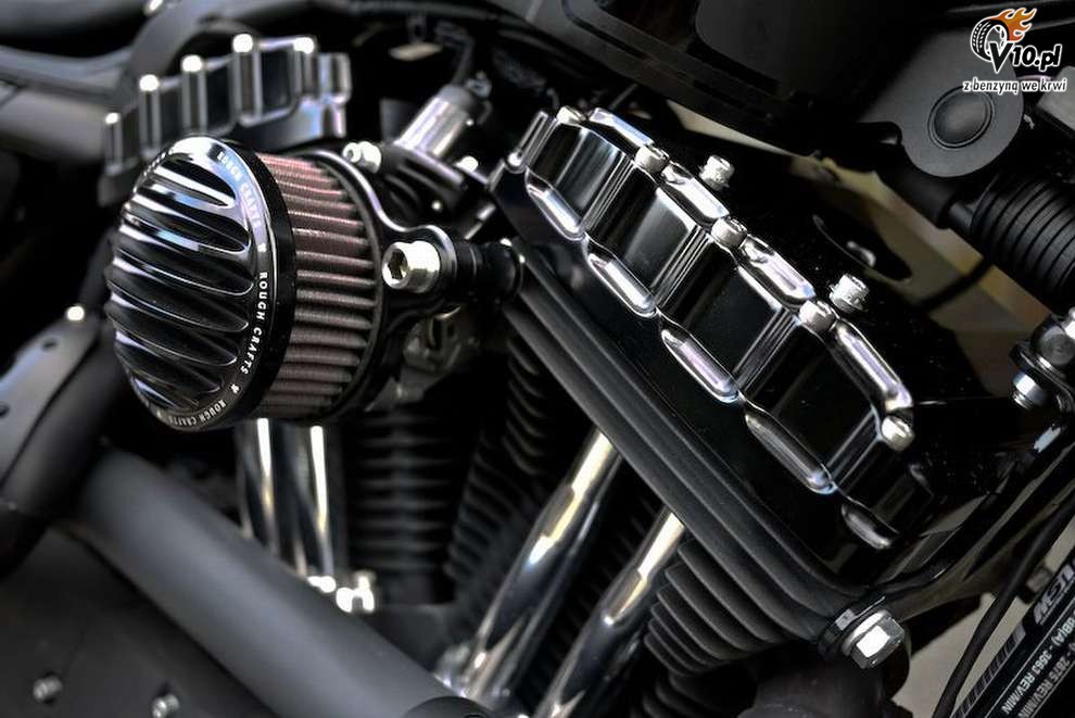 Sportster Bomb Runner by Rough Crafts