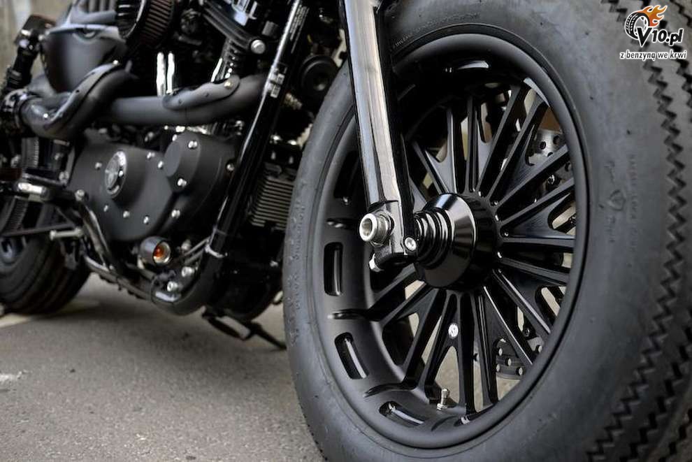 Sportster Bomb Runner by Rough Crafts