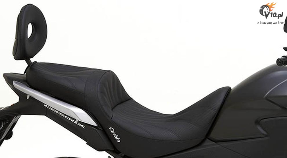 Honda CB500X i siedzenie firmy Corbin