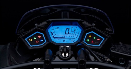 Honda NM4 Vultus na 2014 rok