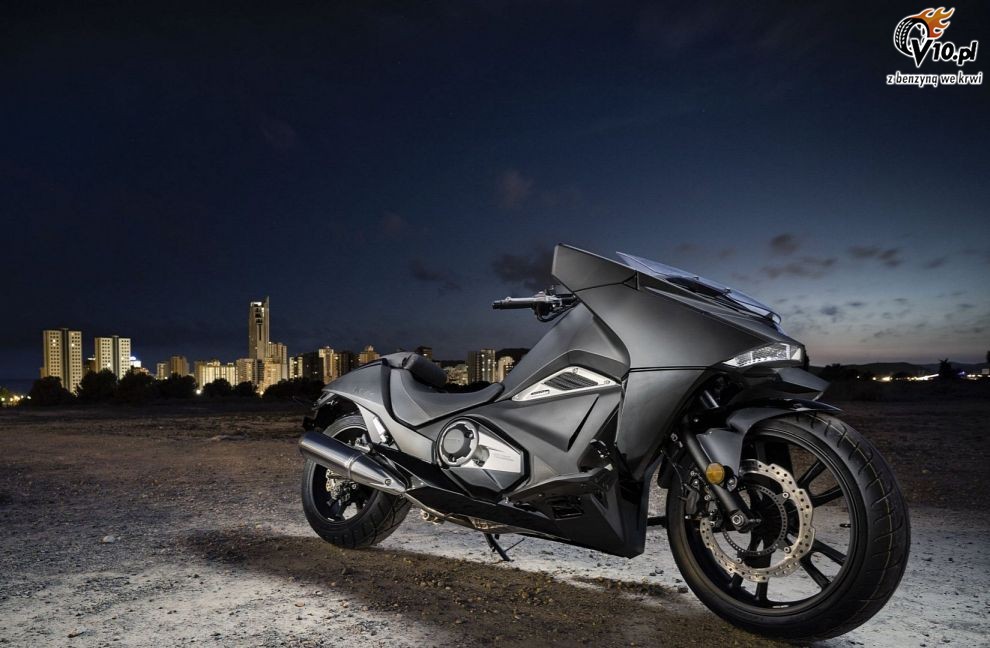 Honda NM4 Vultus na 2014 rok