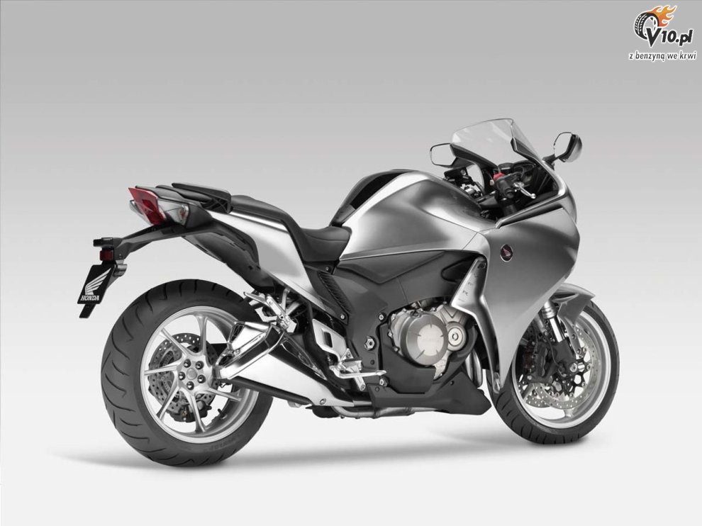 Honda v f r 1200 #4