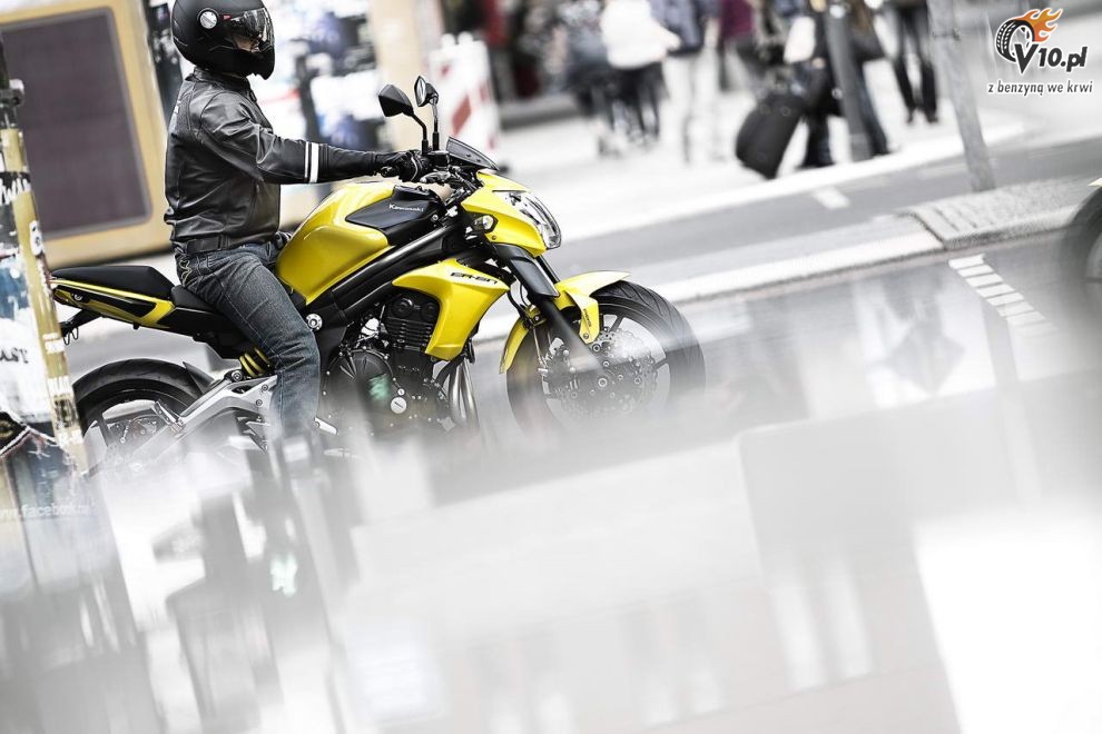 Kawasaki ER-6n na 2012 rok