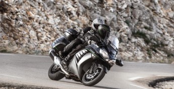 Kawasaki 1400GTR na 2015 rok - supermocny turystyk nadal bez tempomatu