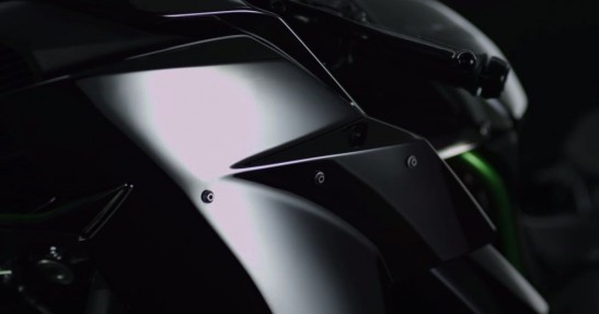 Kawasaki Ninja H2 - owiewki pokryte cienką warstwą srebra